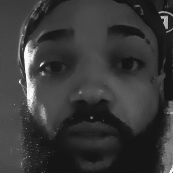 Meet your Posher, Redd - Picture 1 of 1